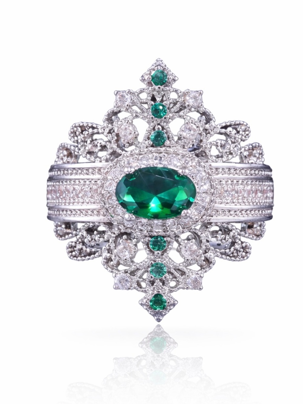Gorgeous Victorian Style Emerald Ring